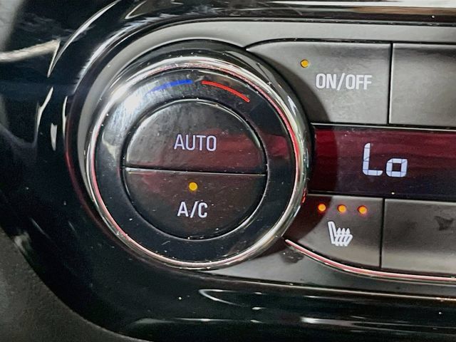 Used 2025 Chevrolet Trax ACTIV w/ Sunroof Package FWD image 20