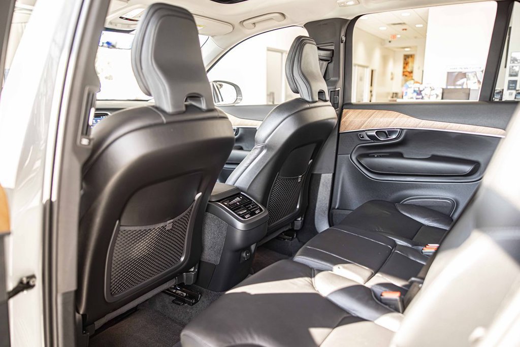 Used 2025 Volvo XC90 B6 Plus AWD/4WD image 33