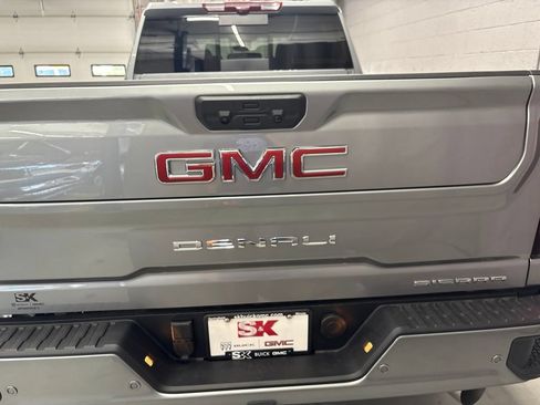 New 2026 GMC Sierra 2500 Denali w/ Denali Reserve Package AWD/4WD image 26