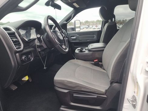 Used 2022 RAM 3500 Big Horn image 4