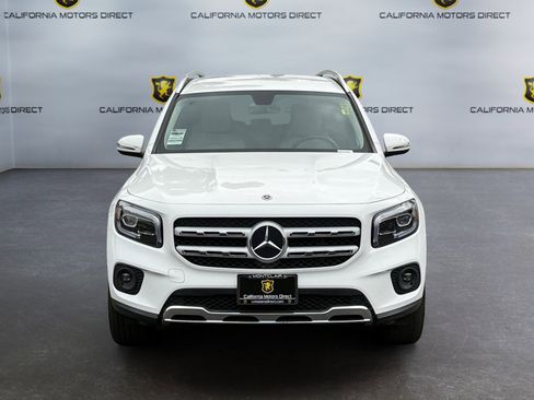 Used 2022 Mercedes-Benz GLB 250 SUV w/ Premium Package Lite image 8