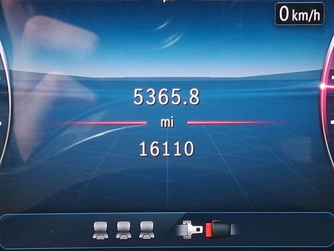 Used 2025 Mercedes-Benz C 300 4MATIC Sedan image 22