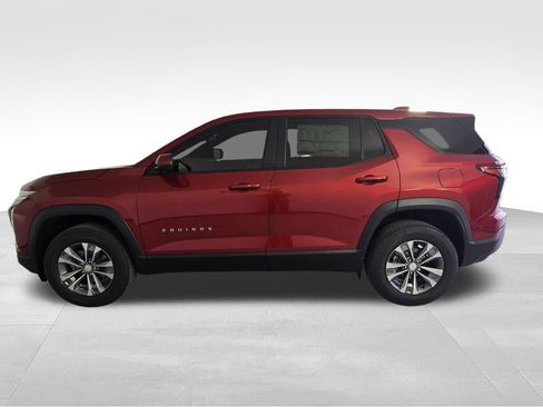 New 2026 Chevrolet Equinox LT w/ Safety and Technology Package FWD image 4