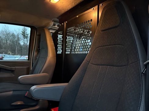 Used 2024 Chevrolet Express 2500 w/ Driver Convenience Package image 12