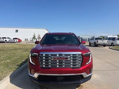Used 2025 GMC Acadia Denali w/ LPO, Floor Liner Package image 2