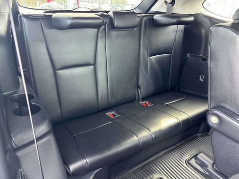 Used 2023 Toyota Highlander XLE image 17