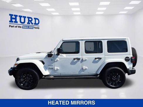Used 2024 Jeep Wrangler Unlimited Sahara w/ Technology Group AWD/4WD image 6