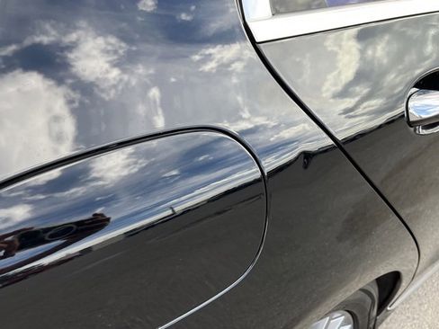 Used 2015 Mercedes-Benz C 300 4MATIC Sedan w/ Premium 1 Package image 11