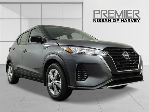 New 2025 Nissan Kicks Play S image 7