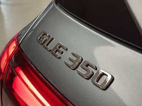 Certified 2026 Mercedes-Benz GLE 350 4MATIC image 9