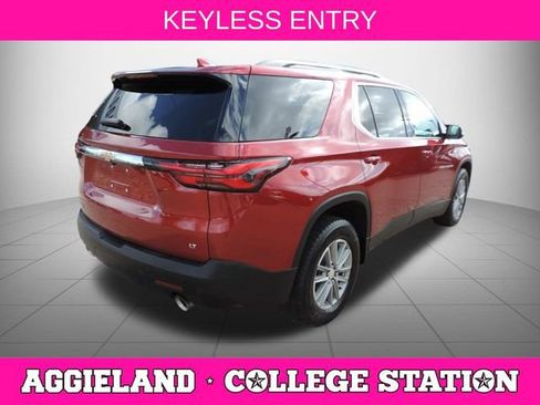 Used 2023 Chevrolet Traverse LT image 4