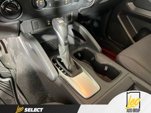 Used 2022 Nissan Frontier S w/ Technology Package AWD/4WD image 23