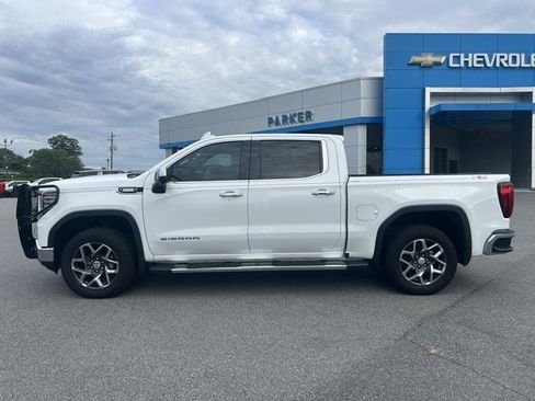 Used 2023 GMC Sierra 1500 SLT w/ SLT Premium Package AWD/4WD image 1