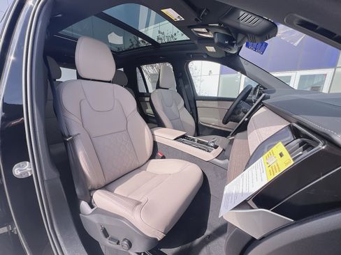 New 2026 Volvo XC90 T8 Core w/ Protection Package Premier AWD/4WD image 27