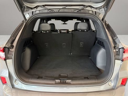 Used 2024 Ford Escape ST-Line w/ Tech Pack #1 AWD/4WD image 9