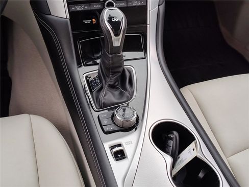 Used 2019 INFINITI Q50 Luxe image 18