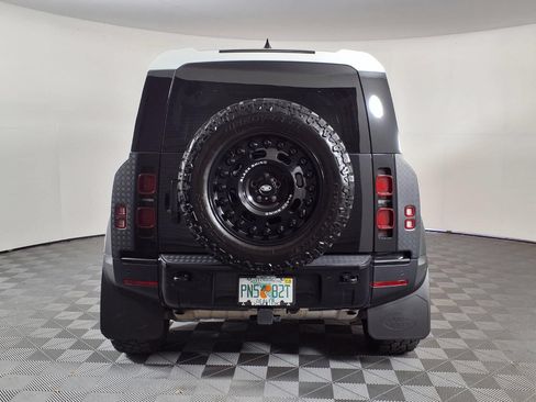 Used 2024 Land Rover Defender 110 S AWD/4WD image 6