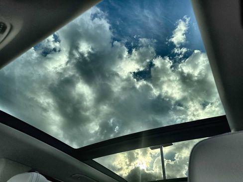 New 2026 Mercedes-Benz GLE 450e 4MATIC image 28