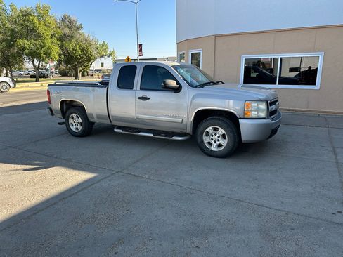 Used 2008 Chevrolet Silverado 1500 LT w/ Power Pack Plus image 6