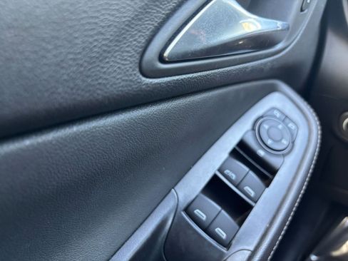 Used 2025 Buick Encore GX Preferred FWD image 18