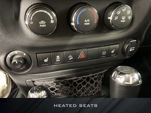 Used 2017 Jeep Wrangler Unlimited Sport AWD/4WD image 3