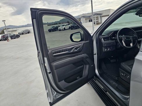 Used 2024 GMC Yukon Denali w/ Denali Reserve Package AWD/4WD image 22