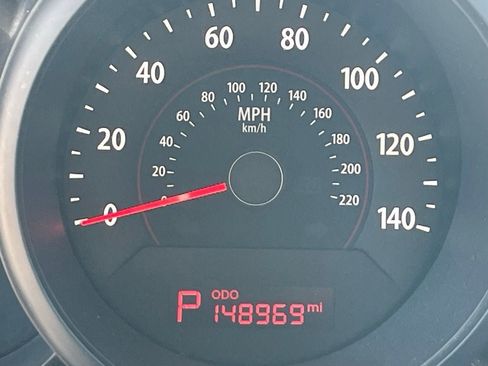 Used 2010 Kia Soul + w/ Audio Pkg image 9