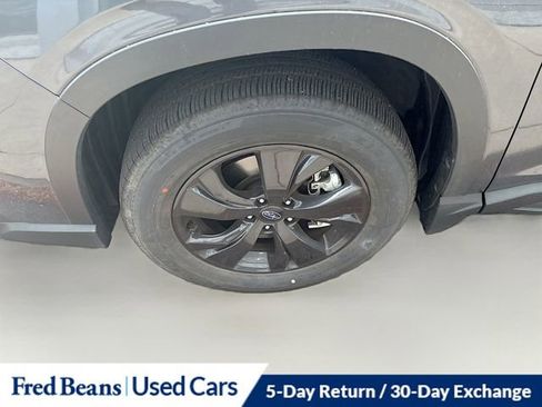 Used 2026 Subaru Ascent Premium AWD/4WD image 4
