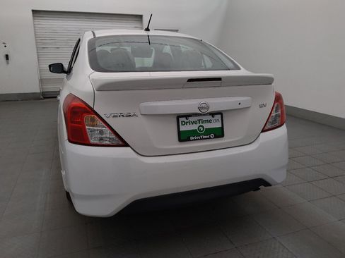Used 2017 Nissan Versa SV FWD image 6
