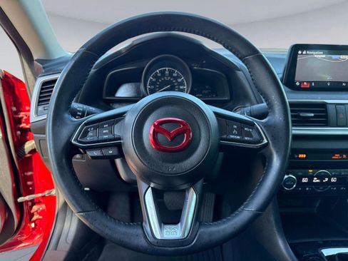 Used 2018 MAZDA MAZDA3 Touring image 25