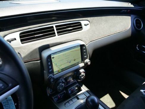 Used 2015 Chevrolet Camaro ZL1 RWD image 12