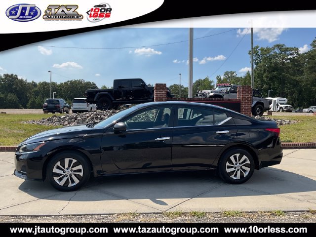 Used 2024 Nissan Altima 2.5 S FWD image 3