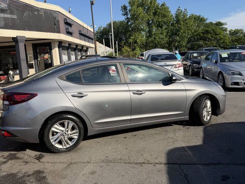 Used 2019 Hyundai Elantra Value Edition w/ Cargo Package FWD image 13