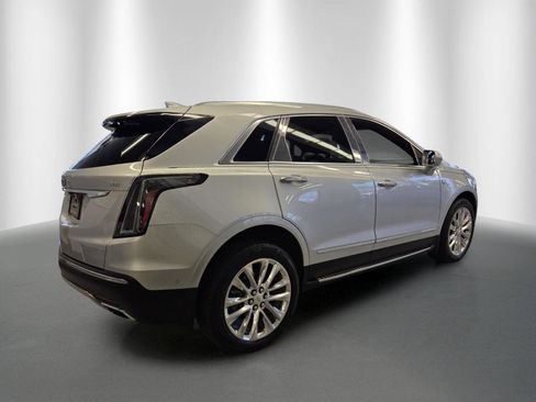 Used 2018 Cadillac XT5 Platinum w/ Driver Assist Package AWD/4WD image 7