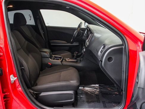 Used 2022 Dodge Charger SXT image 37