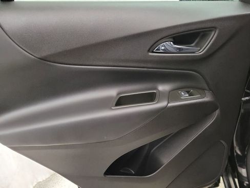 Certified 2024 Chevrolet Equinox LT image 17