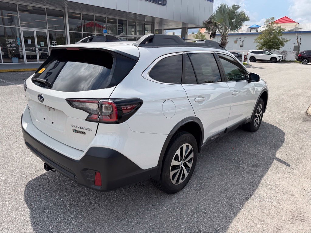 Used 2020 Subaru Outback Premium AWD/4WD image 3