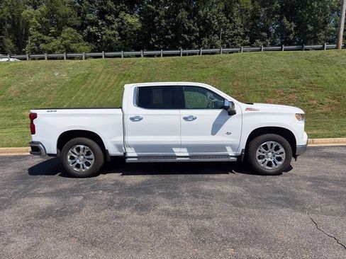 Used 2023 Chevrolet Silverado 1500 LTZ w/ LTZ Premium Package AWD/4WD image 8