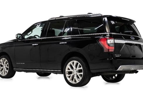 Used 2019 Ford Expedition Platinum RWD image 4