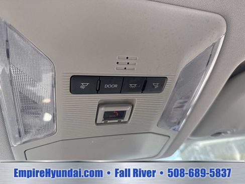 Used 2024 Toyota RAV4 LE AWD/4WD image 25