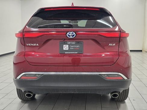 Certified 2024 Toyota Venza Limited image 15