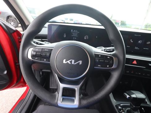Used 2025 Kia K5 LXS FWD image 17