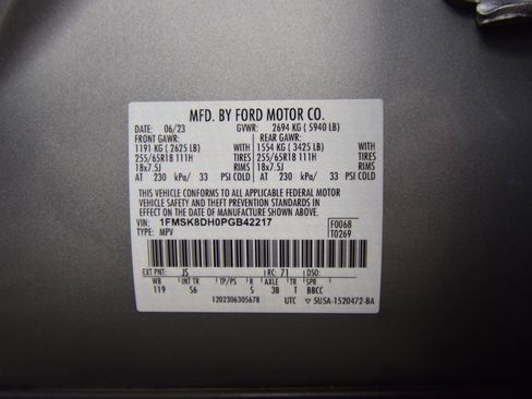 Used 2023 Ford Explorer XLT w/ Equipment Group 202A image 28