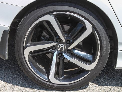 Used 2020 Honda Accord Sport image 12