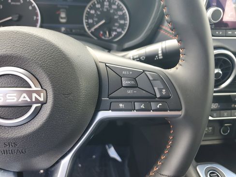 Certified 2025 Nissan Sentra SR w/ Midnight Edition FWD image 20