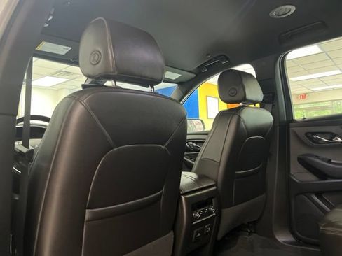 Used 2023 Chevrolet Traverse RS w/ LPO, Floor Liner Package FWD image 17