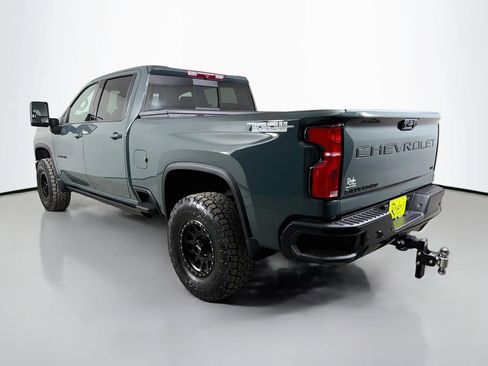 Used 2025 Chevrolet Silverado 2500 LTZ w/ Trail Boss Package AWD/4WD image 8
