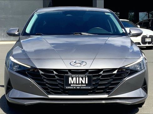 Used 2023 Hyundai Elantra SEL w/ Convenience Package image 3