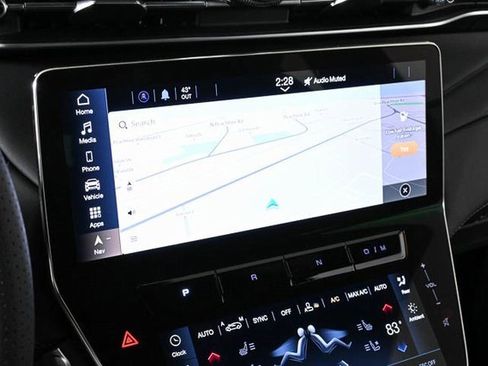 Used 2025 Maserati Grecale Modena image 18