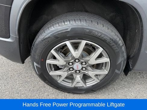 Used 2023 GMC Acadia SLE w/ Driver Convenience Package FWD image 15